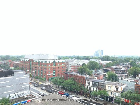 Photo 24 at 917 - 297 College Street, Chinatown, Toronto