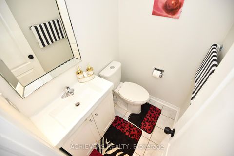 Photo 9 at 10 Gramercy Square, Rouge E11, Toronto