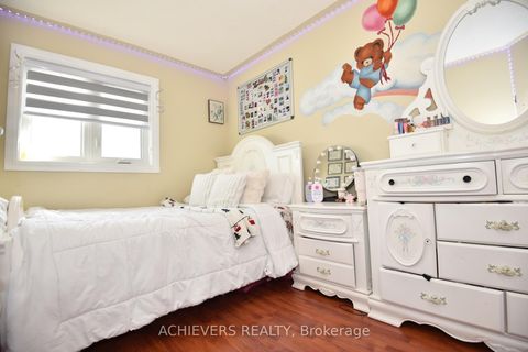 Photo 23 at 10 Gramercy Square, Rouge E11, Toronto