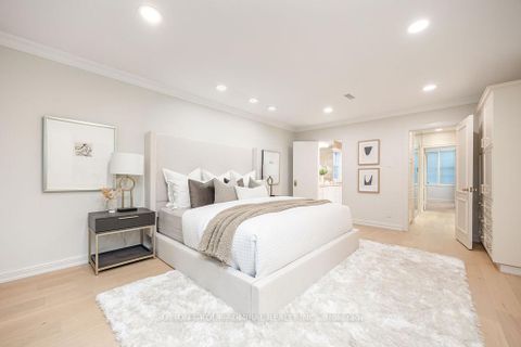 Photo 25 at 254 Forest Hill Road, Forest Hill South, Toronto