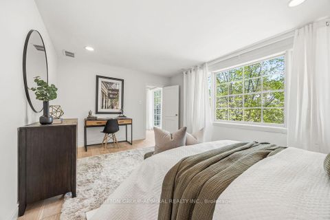 Photo 33 at 254 Forest Hill Road, Forest Hill South, Toronto