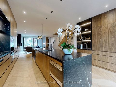 Photo 1 at 15 Durie Street E, Swansea, Toronto