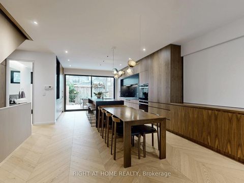 Photo 4 at 15 Durie Street E, Swansea, Toronto