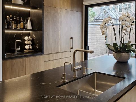 Photo 7 at 15 Durie Street E, Swansea, Toronto