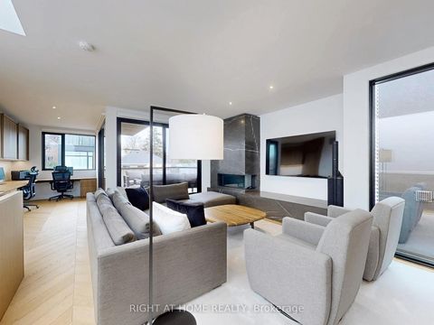 Photo 22 at 15 Durie Street E, Swansea, Toronto