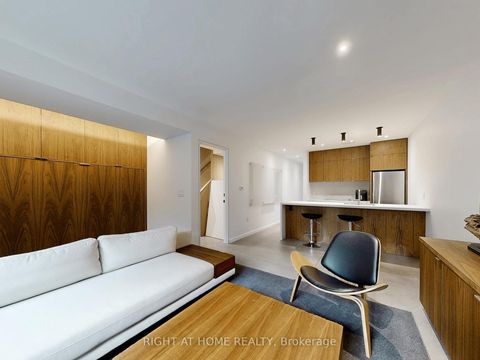 Photo 31 at 15 Durie Street E, Swansea, Toronto