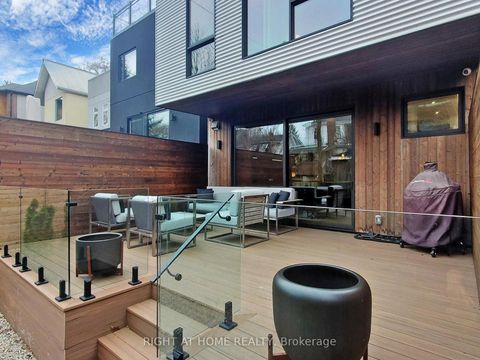 Photo 41 at 15 Durie Street E, Swansea, Toronto