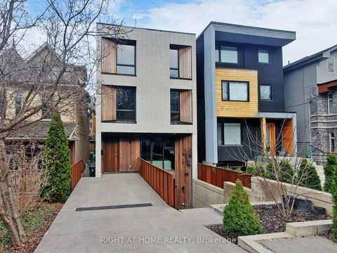 Photo 46 at 15 Durie Street E, Swansea, Toronto
