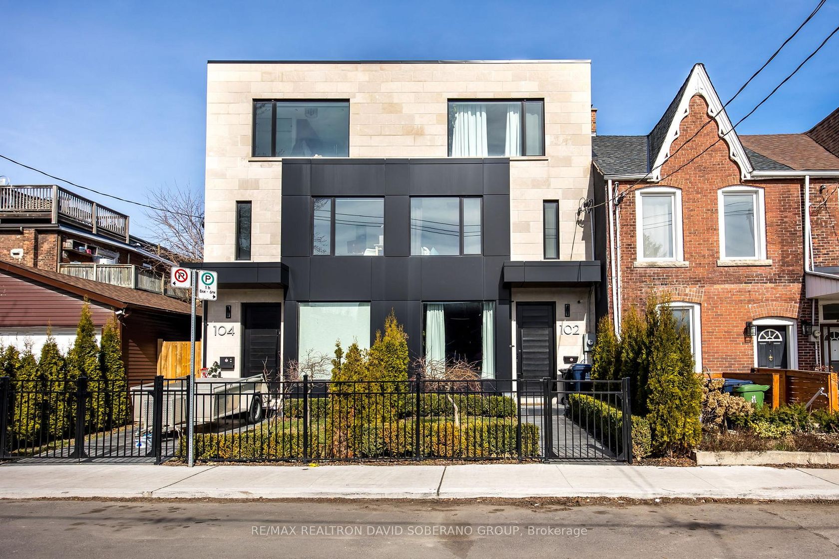 102 Ulster Street, University, Toronto 