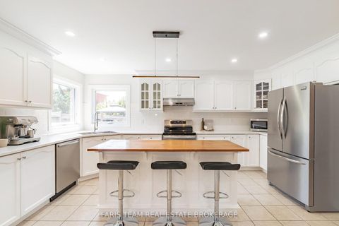Photo 5 at 23 Bluewater Trail, Bayshore, Barrie