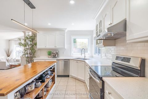 Photo 8 at 23 Bluewater Trail, Bayshore, Barrie