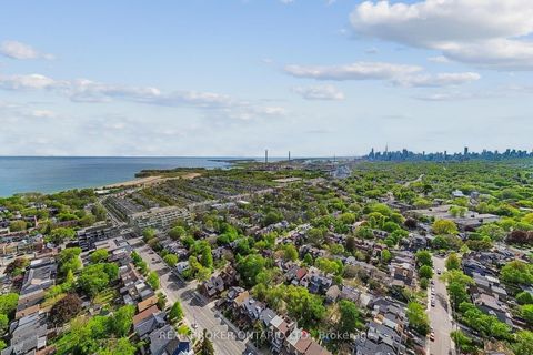 Photo 37 at 20 Brookmount Road, The Beaches, Toronto