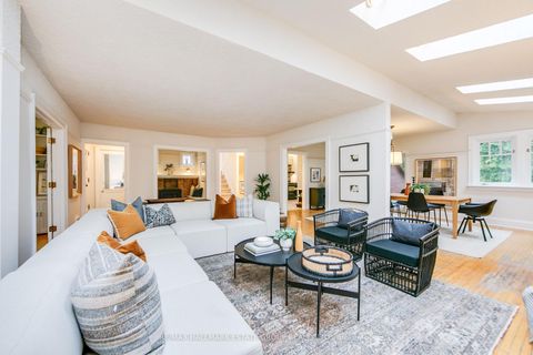 Photo 8 at 21 Cross Street, Weston, Toronto
