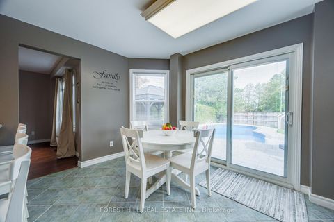 Photo 7 at 4 Milgate Place, Aurora Highlands, Aurora