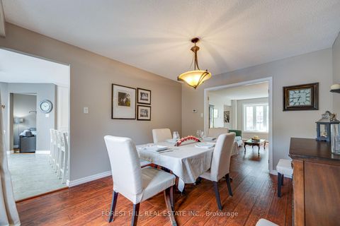 Photo 15 at 4 Milgate Place, Aurora Highlands, Aurora