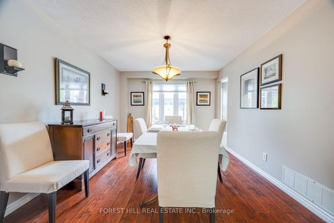 Photo 16 at 4 Milgate Place, Aurora Highlands, Aurora