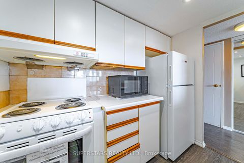 Photo 13 at 1813 - 160 Alton Towers Circle, Milliken, Toronto