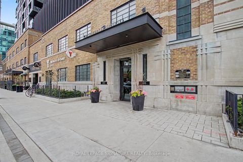 Photo 1 at 725 - 505 Richmond Street W, Waterfront Communities C1, Toronto