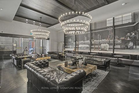 Photo 2 at 725 - 505 Richmond Street W, Waterfront Communities C1, Toronto