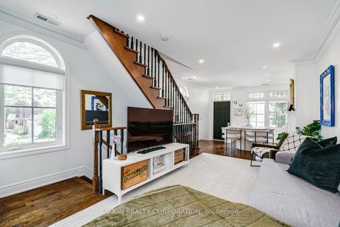 Photo 3 at 6 St Raymond Heights, Junction, Toronto