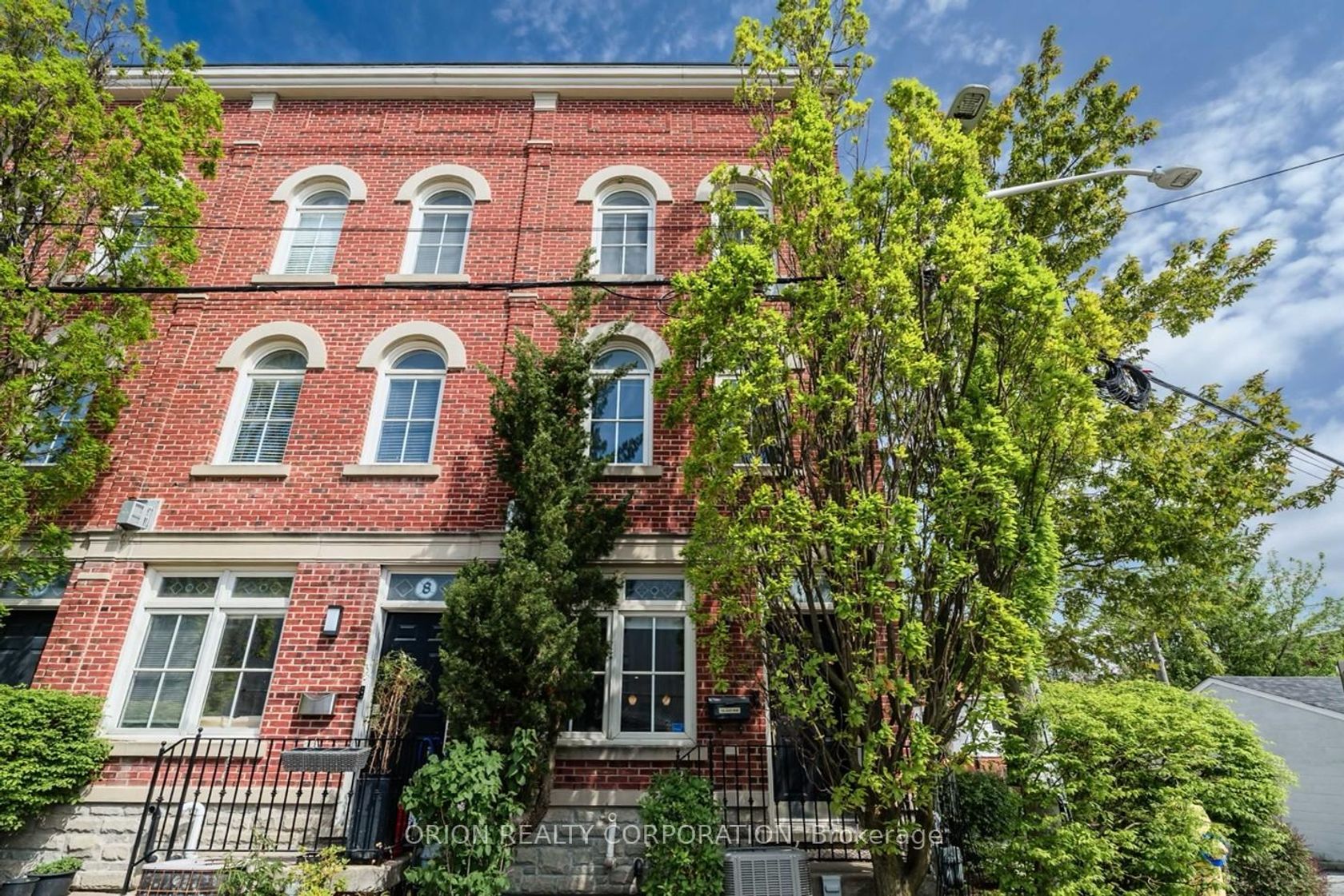 6 St Raymond Heights, Junction, Toronto 