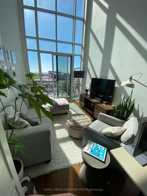 Photo 5 at 705 - 5 Hanna Avenue, Niagara, Toronto