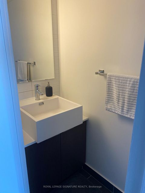 Photo 9 at 705 - 5 Hanna Avenue, Niagara, Toronto