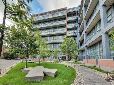 Photo 12 at 705 - 5 Hanna Avenue, Niagara, Toronto