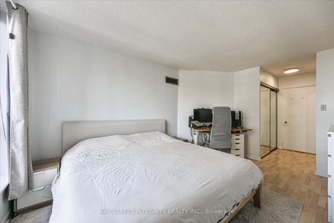 Photo 19 at 2013 - 44 St Joseph Street, Bay Street Corridor, Toronto