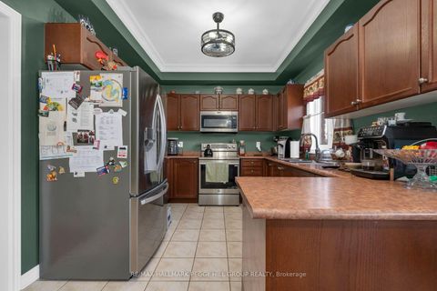 Photo 2 at 120 Jessica Drive, Painswick South, Barrie