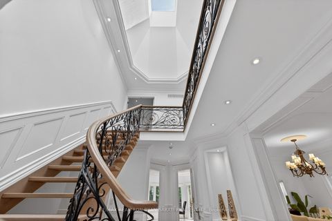 Photo 11 at 291 Byng Avenue, Willowdale East, Toronto