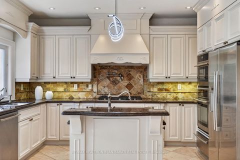 Photo 14 at 291 Byng Avenue, Willowdale East, Toronto