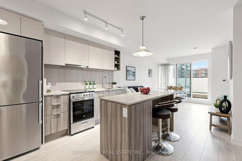 Photo 9 at 333 - 31 Tippett Road, Clanton Park, Toronto