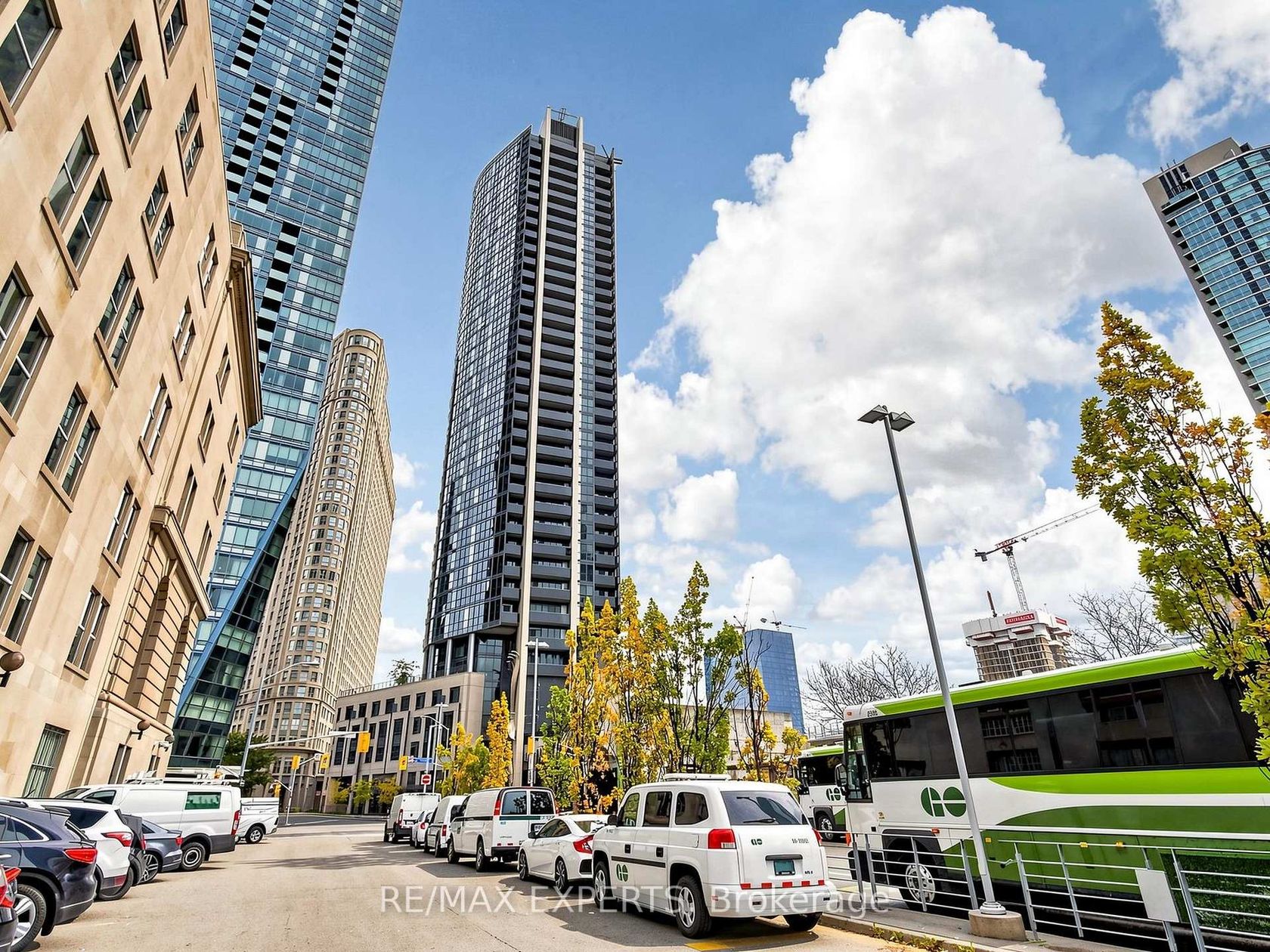 2305 - 1 The Esplanade Drive, Waterfront Communities C8, Toronto 