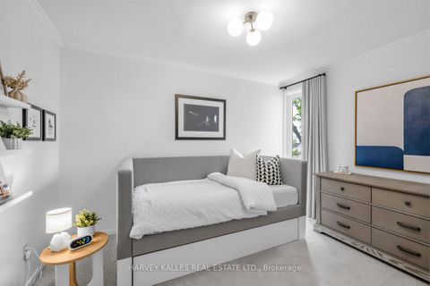 Photo 16 at 136 Bedford Park Avenue, Lawrence Park North, Toronto