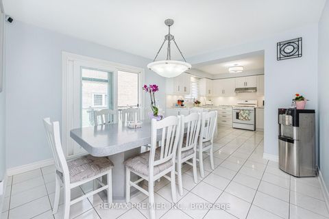 Photo 10 at 175 Medallion Boulevard, West Woodbridge, Vaughan