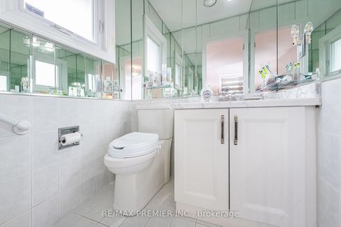 Photo 17 at 175 Medallion Boulevard, West Woodbridge, Vaughan