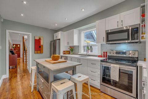 Photo 18 at 129 Earlscourt Avenue, Davenport, Toronto