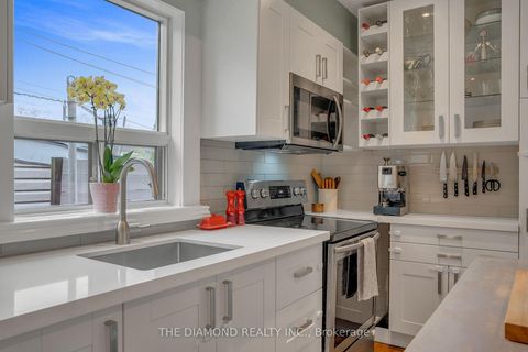 Photo 19 at 129 Earlscourt Avenue, Davenport, Toronto