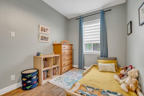 Photo 29 at 129 Earlscourt Avenue, Davenport, Toronto