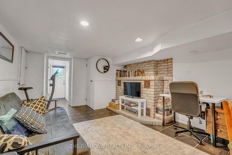 Photo 39 at 129 Earlscourt Avenue, Davenport, Toronto
