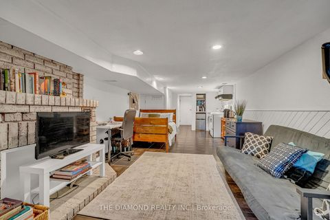 Photo 40 at 129 Earlscourt Avenue, Davenport, Toronto