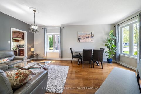 Photo 3 at 53 Cumming Drive, Ardagh, Barrie