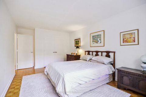 Photo 13 at 512 - 120 Rosedale Valley Road, Moore Park, Toronto