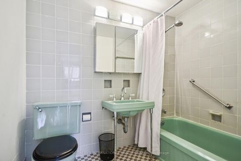 Photo 15 at 512 - 120 Rosedale Valley Road, Moore Park, Toronto