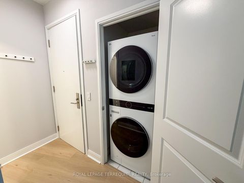 Photo 5 at 311 - 1 Scott Street, Waterfront Communities C8, Toronto
