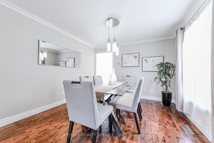 Photo 16 at 10 St Mark Place, Northwood Park, Brampton