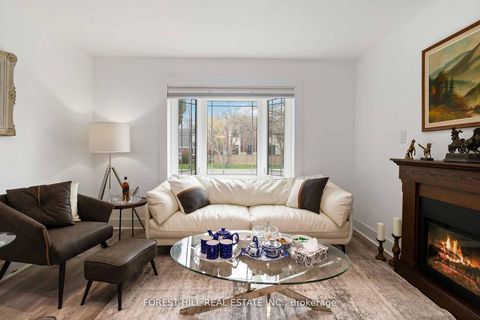 Photo 7 at 310 Senlac Road, Willowdale West, Toronto