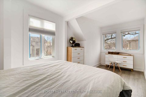 Photo 12 at 310 Senlac Road, Willowdale West, Toronto