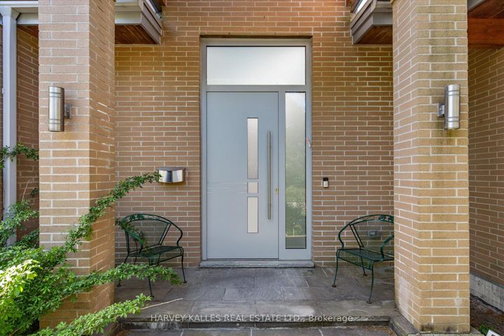 Photo 3 at 51 Hi Mount Drive, Bayview Village, Toronto